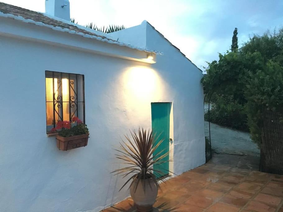 Campanas Ii * Villanueva de la Concepción